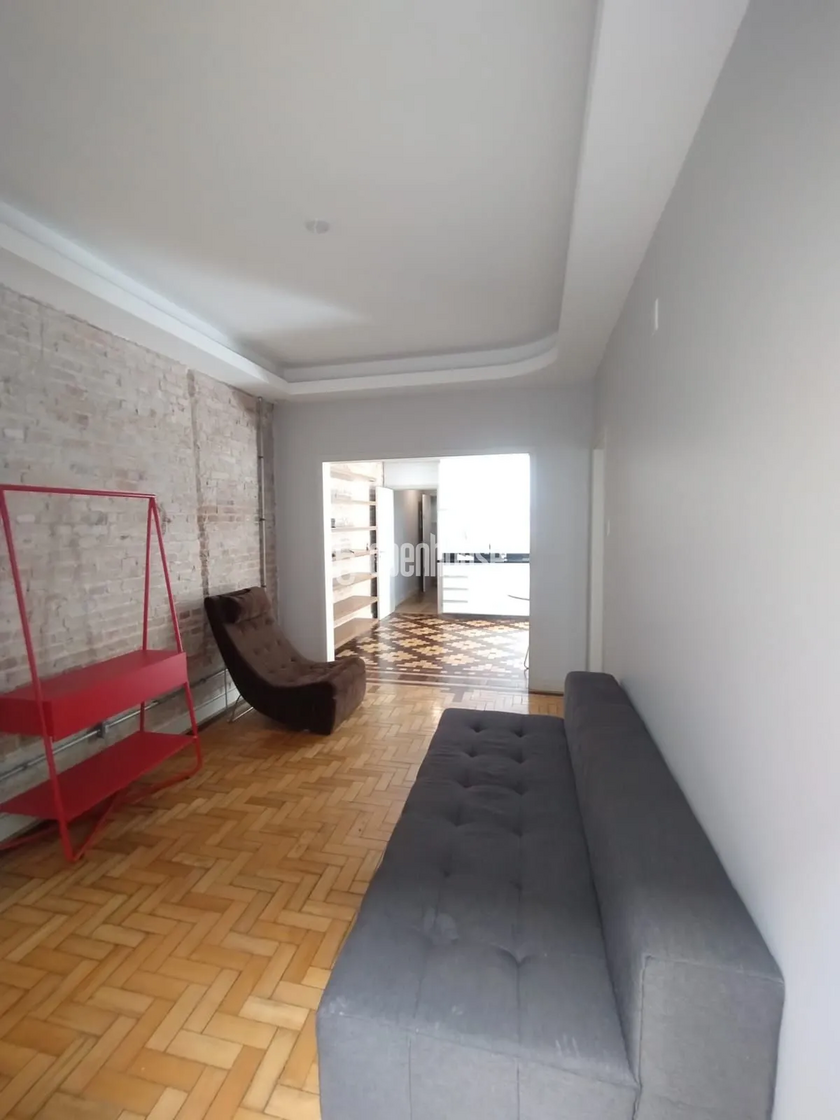 Apartamento Térreo com 2 Dormitórios, 2 Pátios